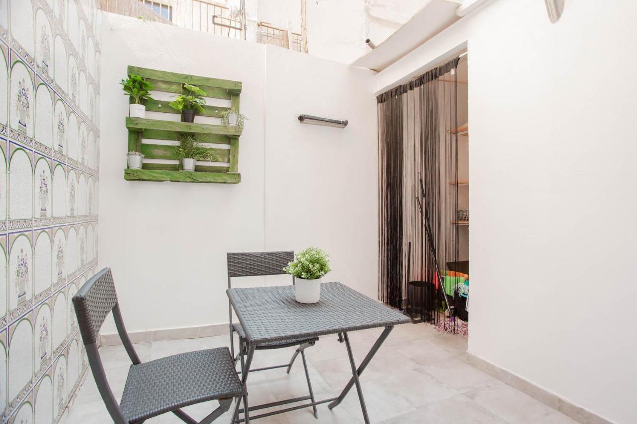 Lovely Home With Sunny Patio Near The Beach Valence Extérieur photo