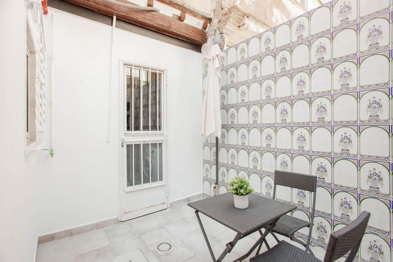 Lovely Home With Sunny Patio Near The Beach Valence Extérieur photo